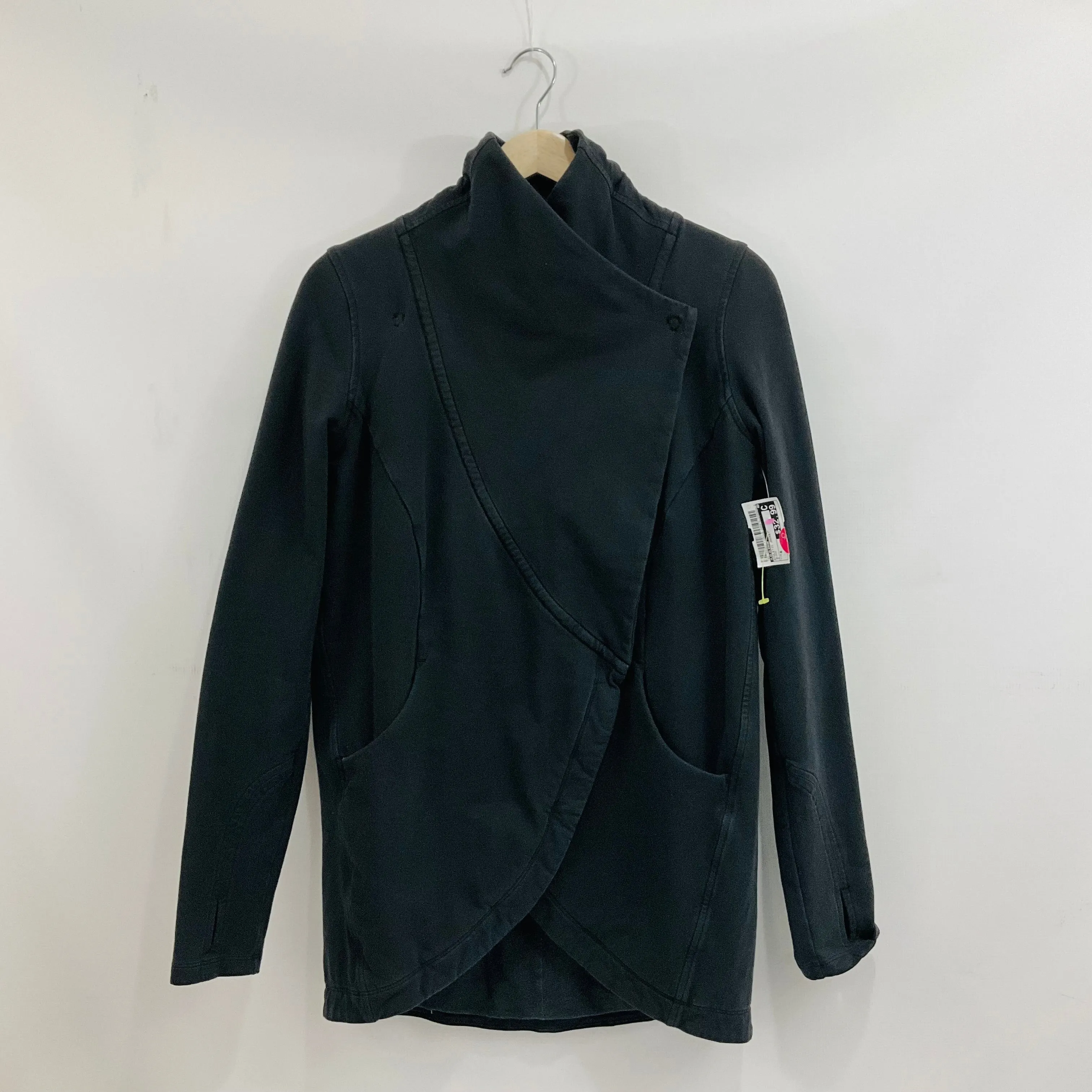 Athletic Jacket By Lululemon In Black, Size: 6