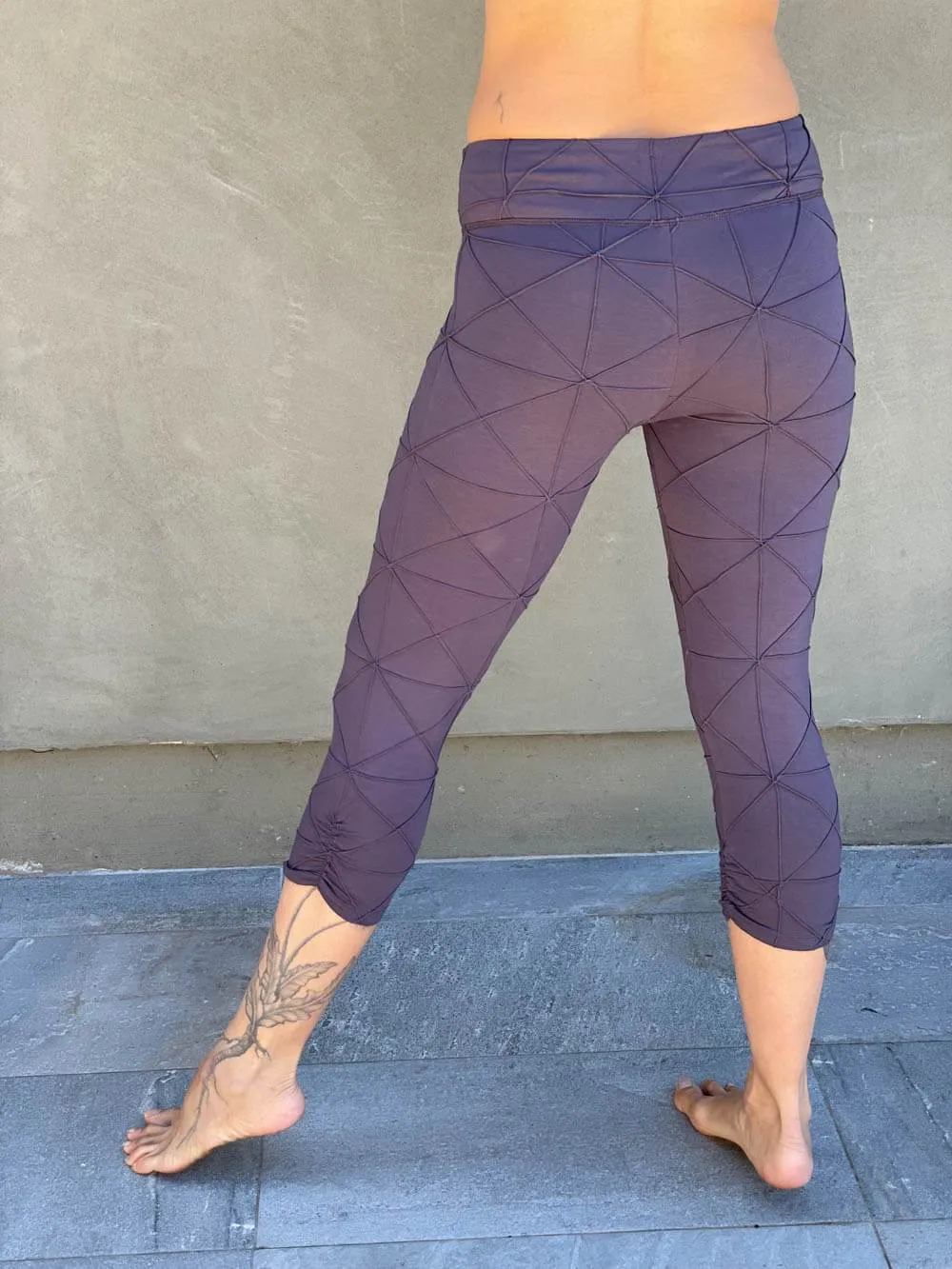 Bamboo Texture Capri Leggings