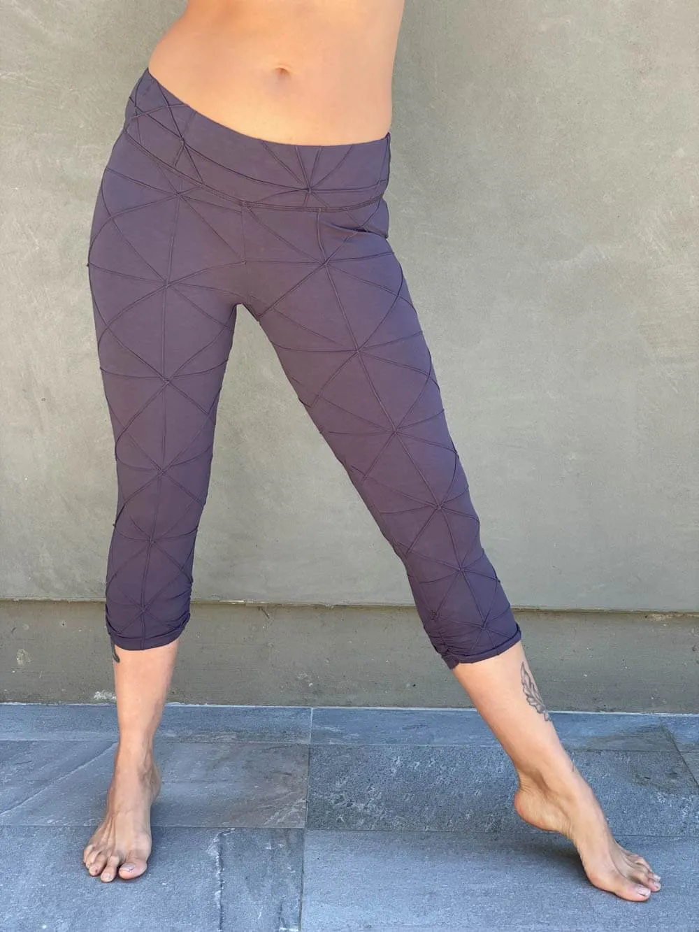 Bamboo Texture Capri Leggings