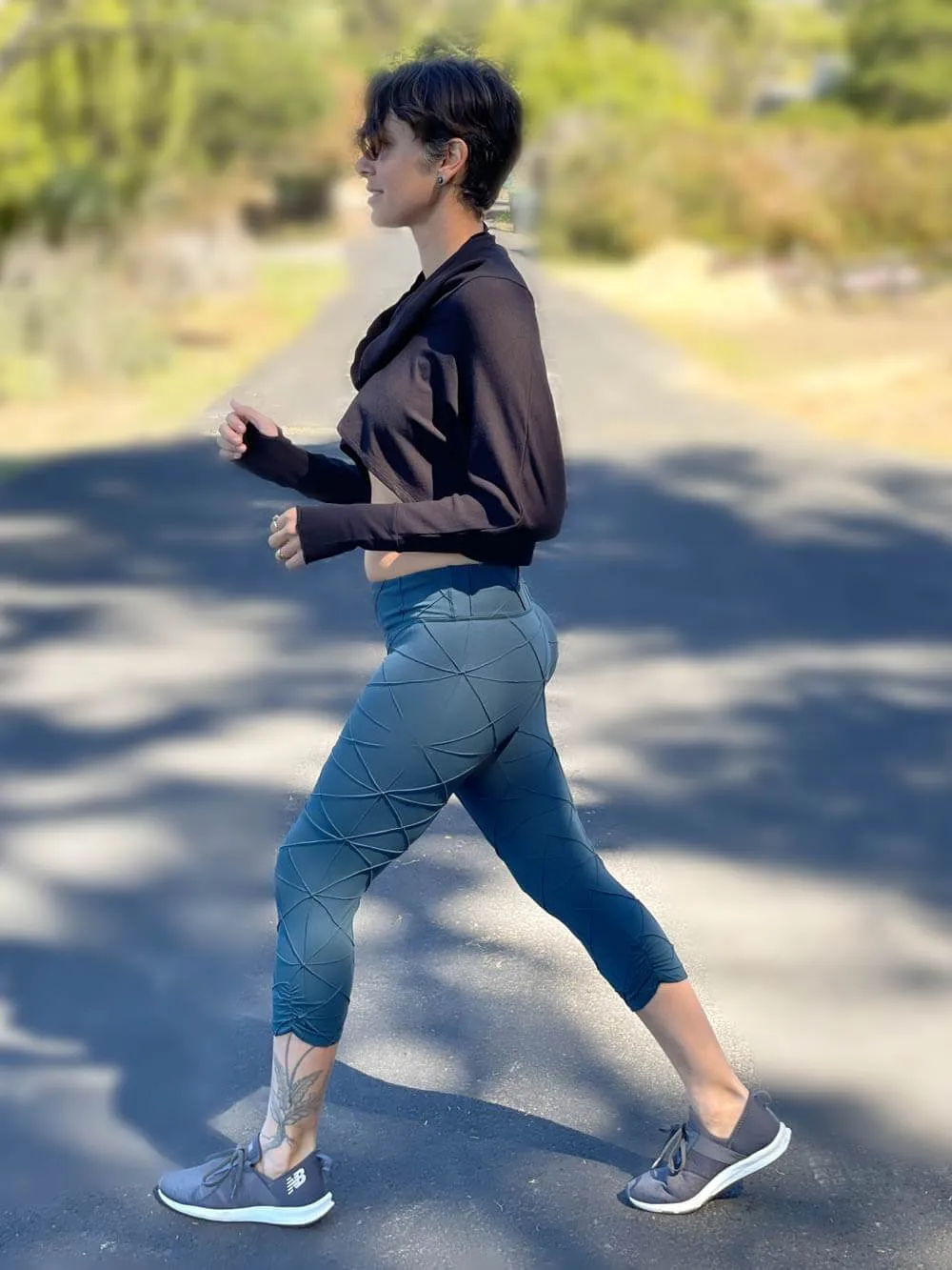 Bamboo Texture Capri Leggings