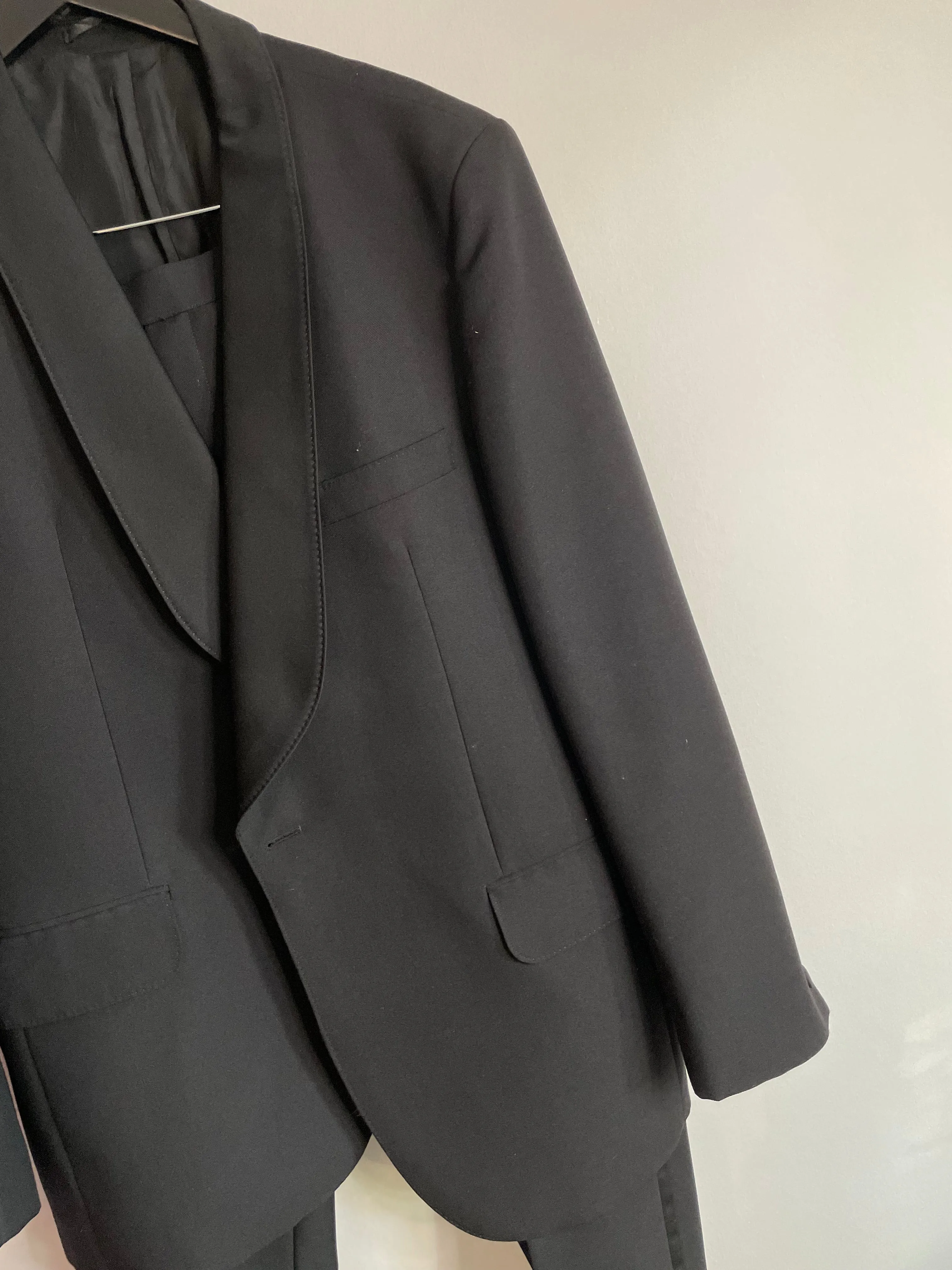 Black Mens Tuxedo Suit