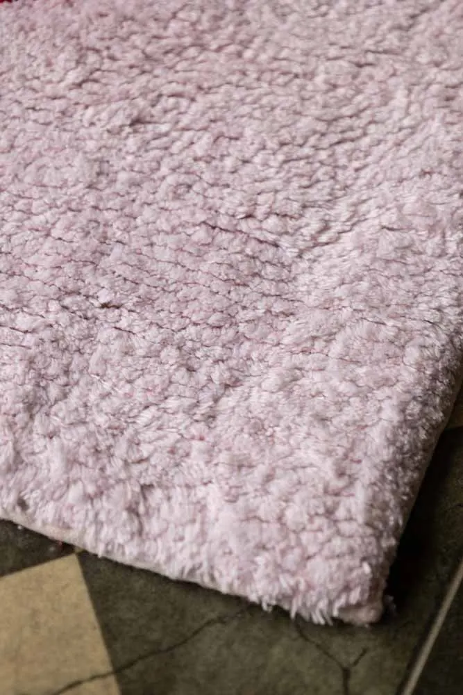 LOVE Tufted Cotton Bath Mat