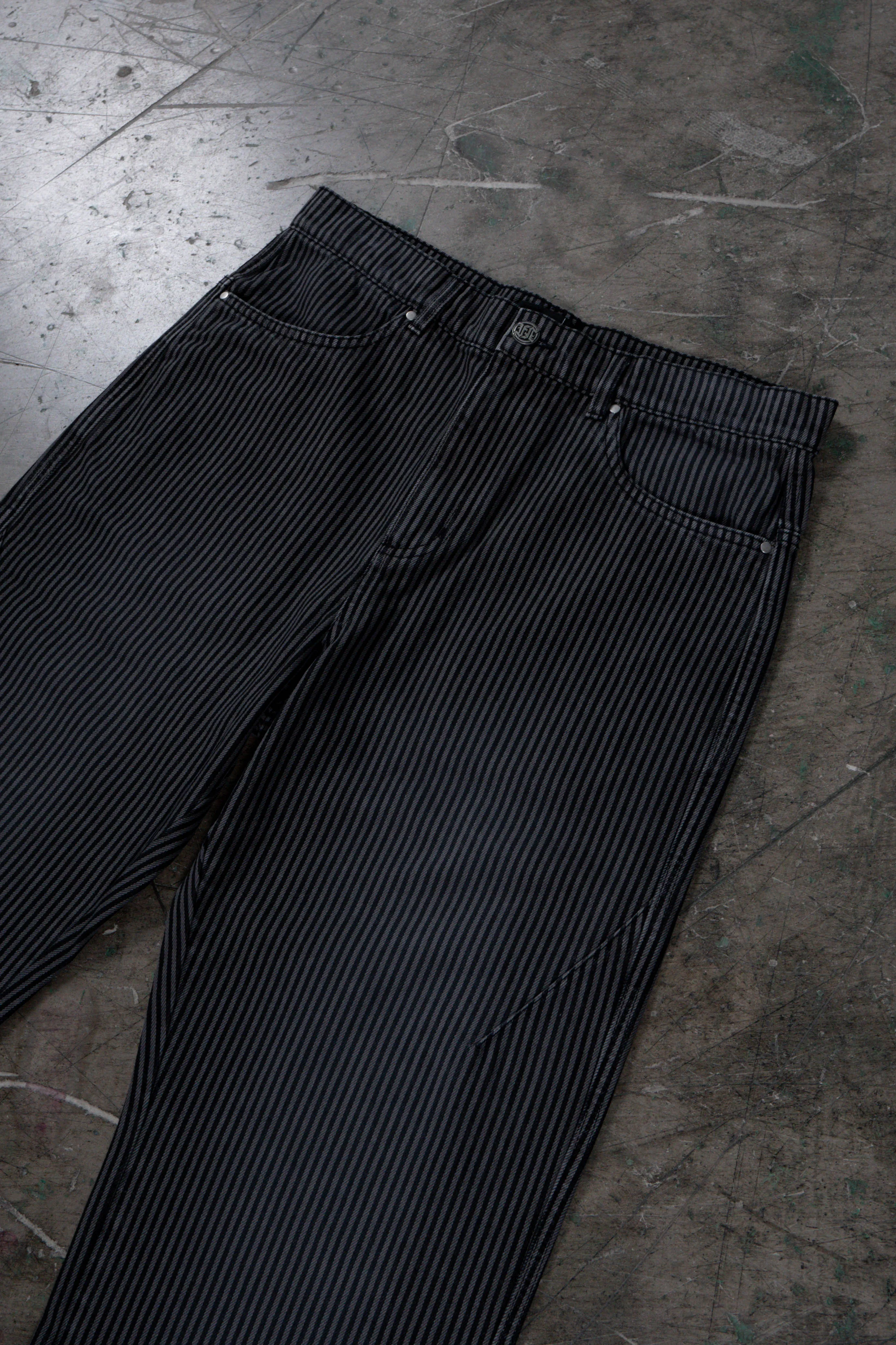 STRIPES GREY/BLACK DENIM